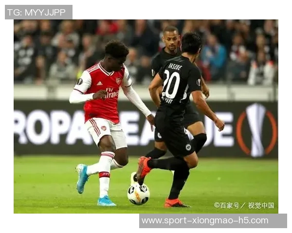 万项代表杜利亚伊足球学院首秀表现出色助力球队大胜对手