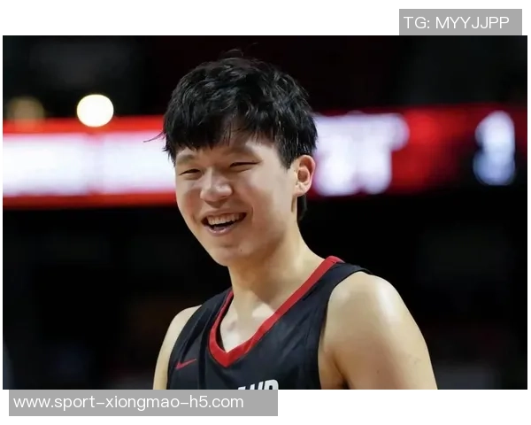 费舍尔谈杨瀚森组织能力不足球队期待他成长为核心球员